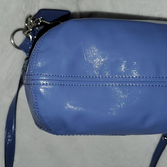 Coach Daisy Liquid Gloss Pocket Hobo Bag Pat Leather F23401 - Picture 14 of 16